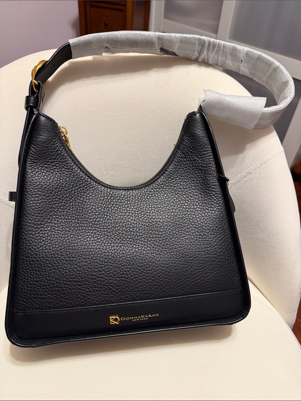Donna Karan Cedarhurst Black Leather Hobo Bag Gold Hardware Shoulder Bag NWT